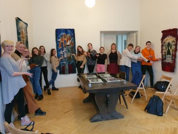 2020 m. kovo mėn. 12 d. Vilniaus Jono Pauliaus II gimnazijos lietuvių kalbos pamoka 